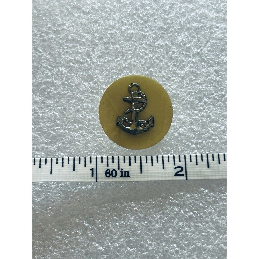 Vintage Cream Pearl Celluloid Metal Anchor Button - Picture 4 of 4